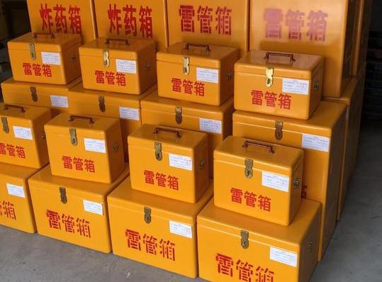 富锦玻璃钢雷管箱的使用寿命一般是多少？